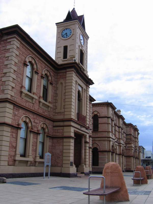 3241_37772_3831.jpg